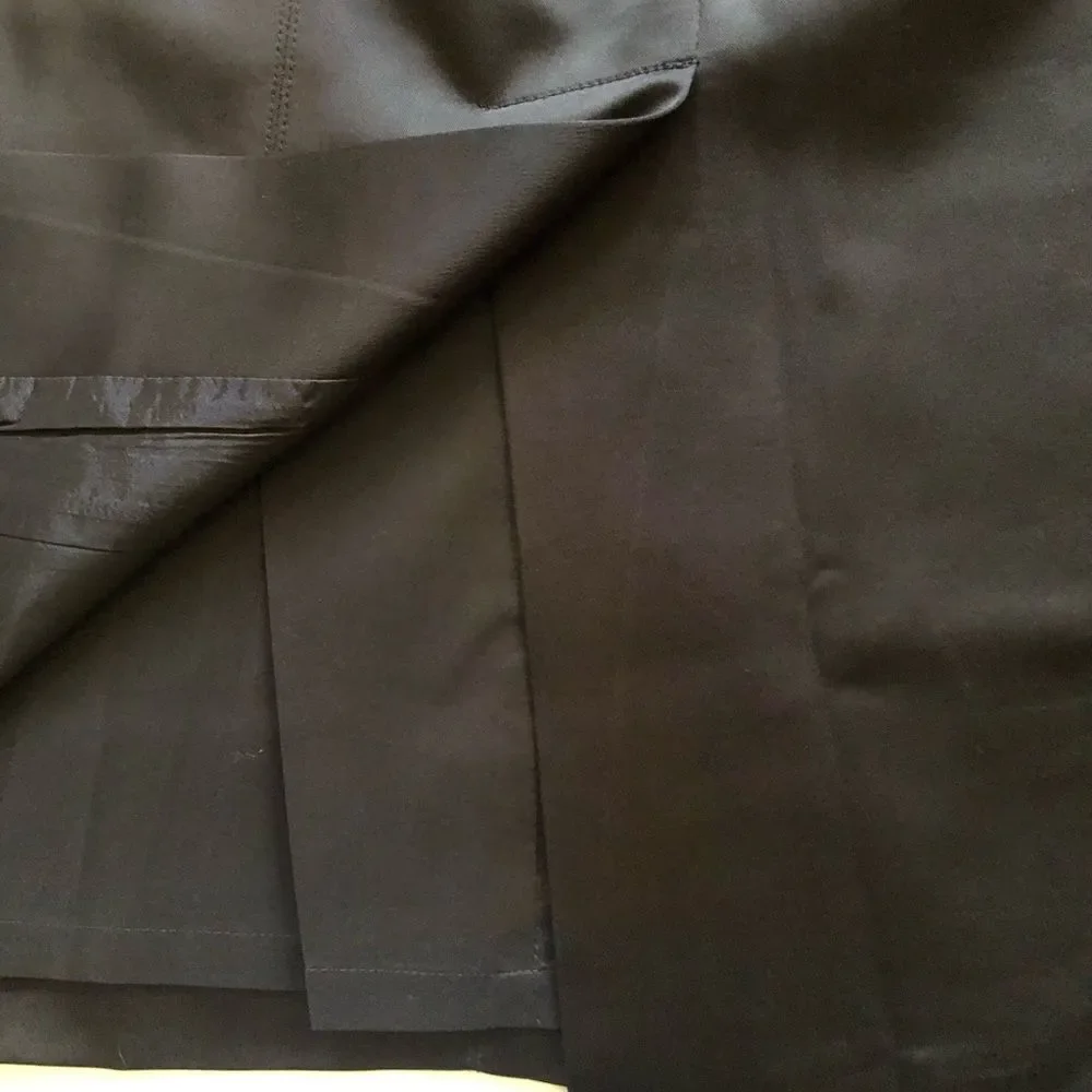 [BCBG MaxAzria] Black Lined Straight Skirt Sz: 6 - Picture 5 of 9